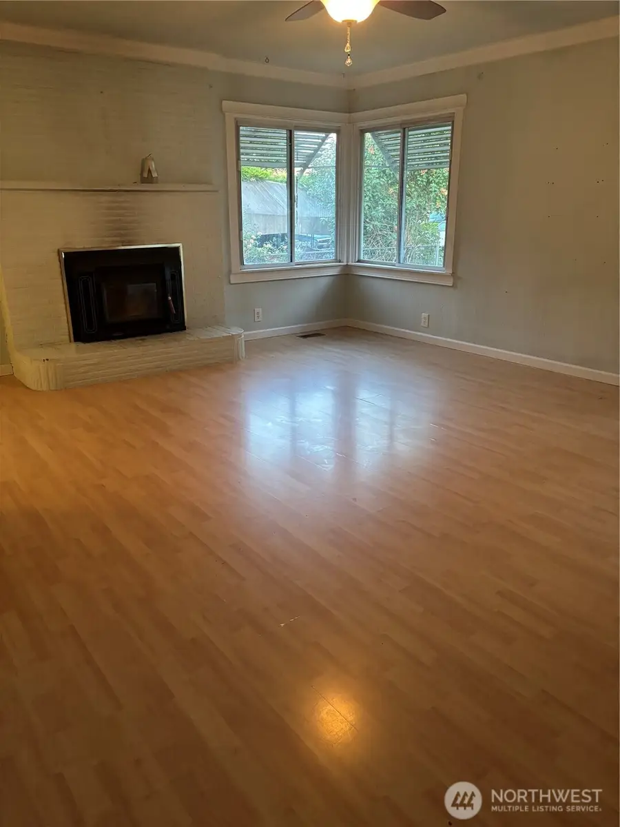 1509 Everett St Street, Sumner, WA 98390 - #3