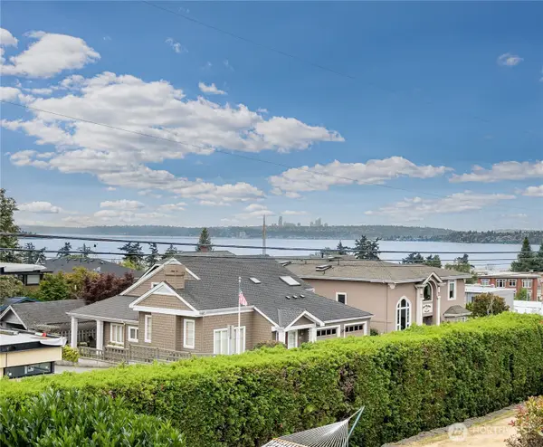122 8th Avenue, Kirkland, WA 98033