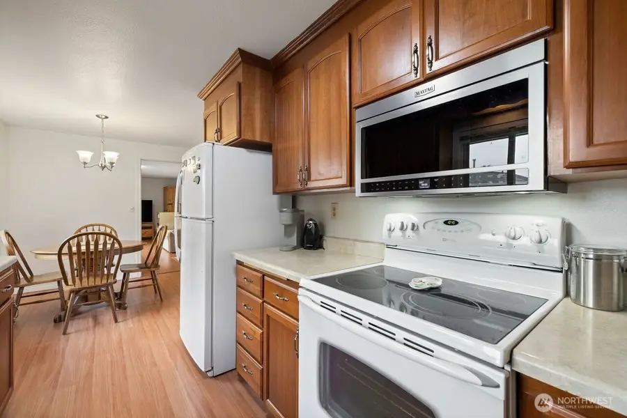 1127 12th Avenue Se, Puyallup, WA 98372 - #2