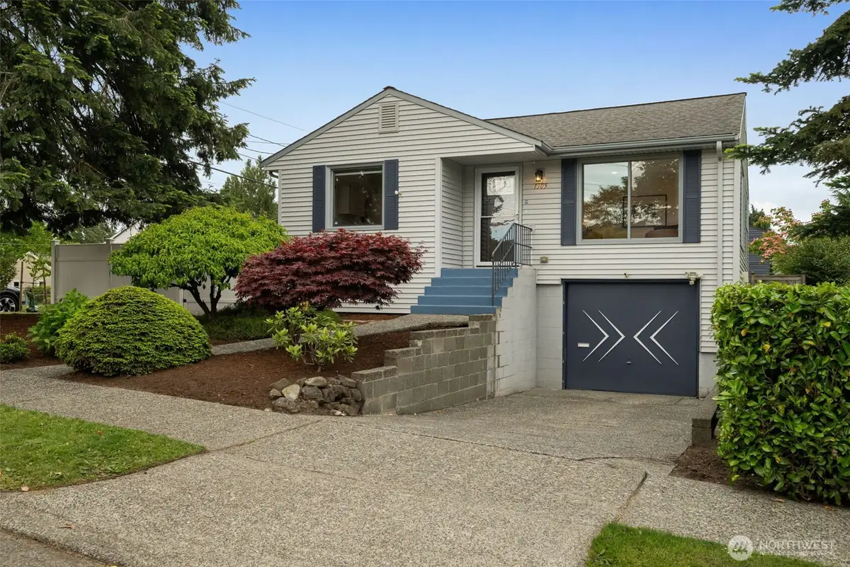 1305 SW Cambridge Street, Seattle, WA 98106 - #1