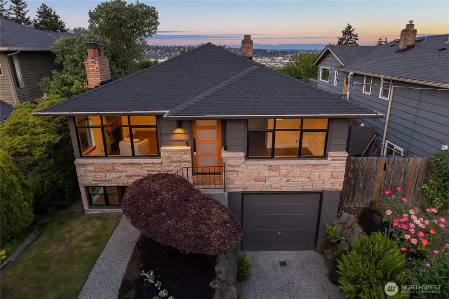 4306 29th Avenue W, Seattle, WA 98199 - #2