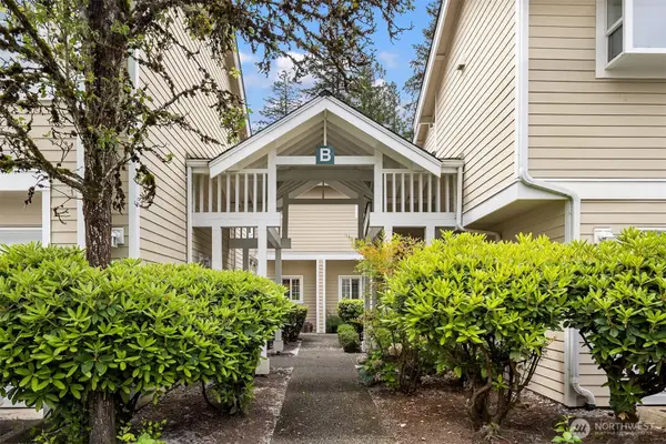 1522 196th Street Se #B-103, Bothell, WA 98012