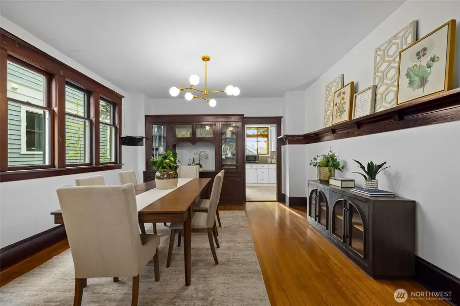 2529 Queen Anne Avenue N, Seattle, WA 98109 - #3