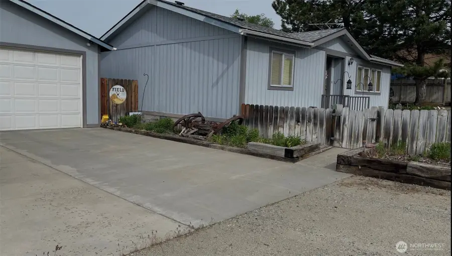 3 Sand Flat Rd, Omak, WA 98841 - #3