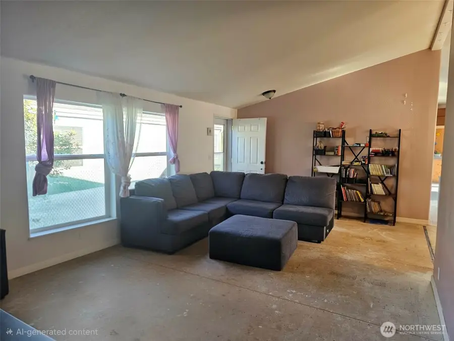 201 W Oakview Avenue #8, Centralia, WA 98531 - #3