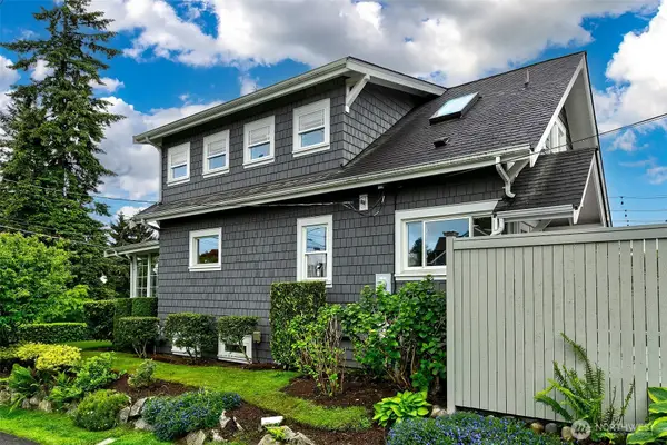 5761 35th Avenue Ne, Seattle, WA 98105