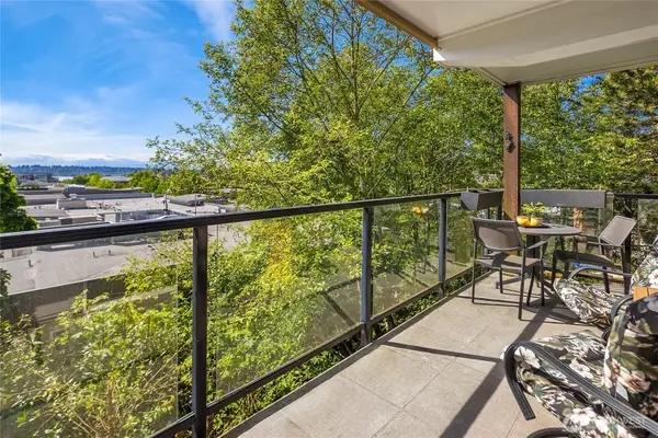 410 2nd Avenue S #111, Kirkland, WA 98033