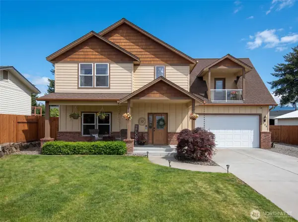 104 35th Street Nw, East Wenatchee, WA 98802