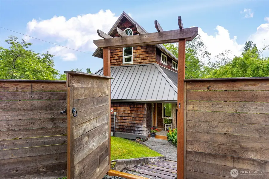 4710 New Sweden Avenue Ne, Bainbridge Island, WA 98110 - #3