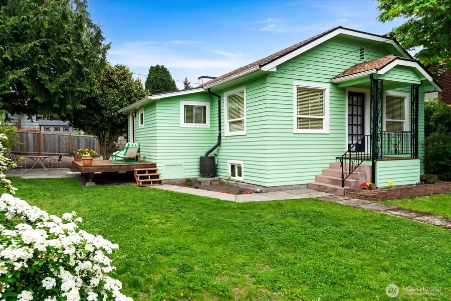 908 N 102nd, Seattle, WA 98133 - #3
