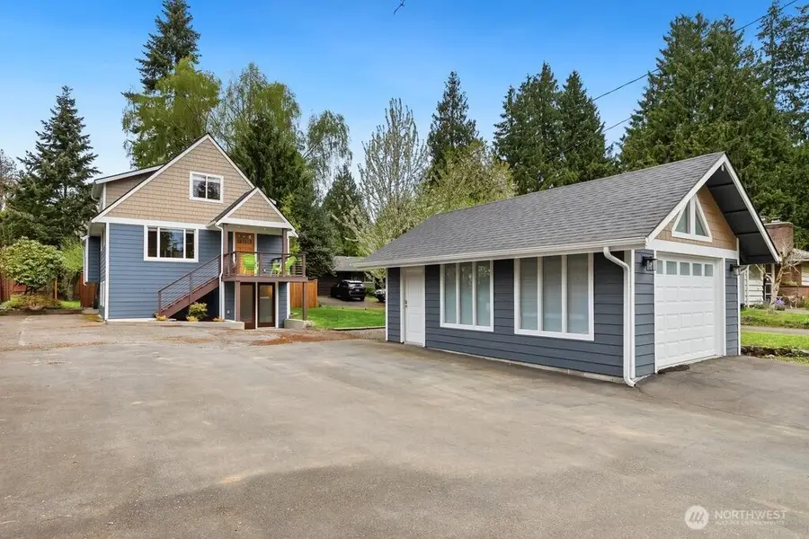 2122 N 128th Street, Seattle, WA 98133 - #2