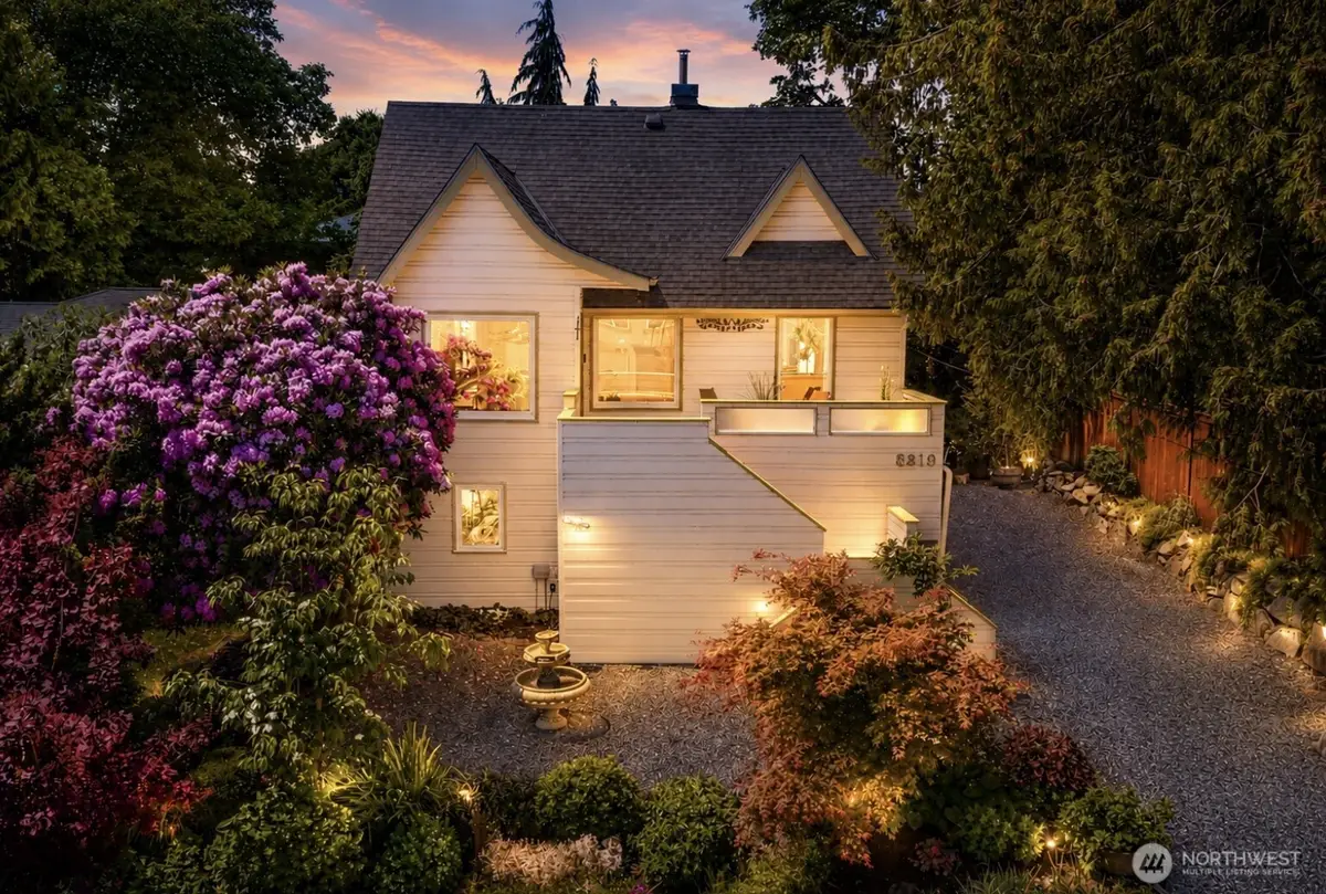 8819 Ashworth Avenue N, Seattle, WA 98103 - #1