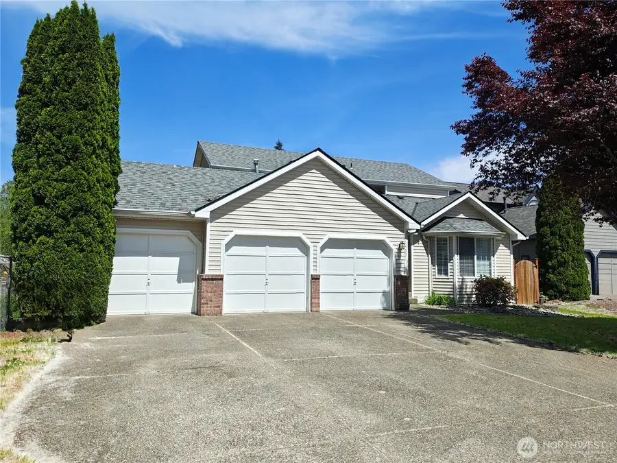 18221 SE 260th Place, Covington, WA 98042 - #2