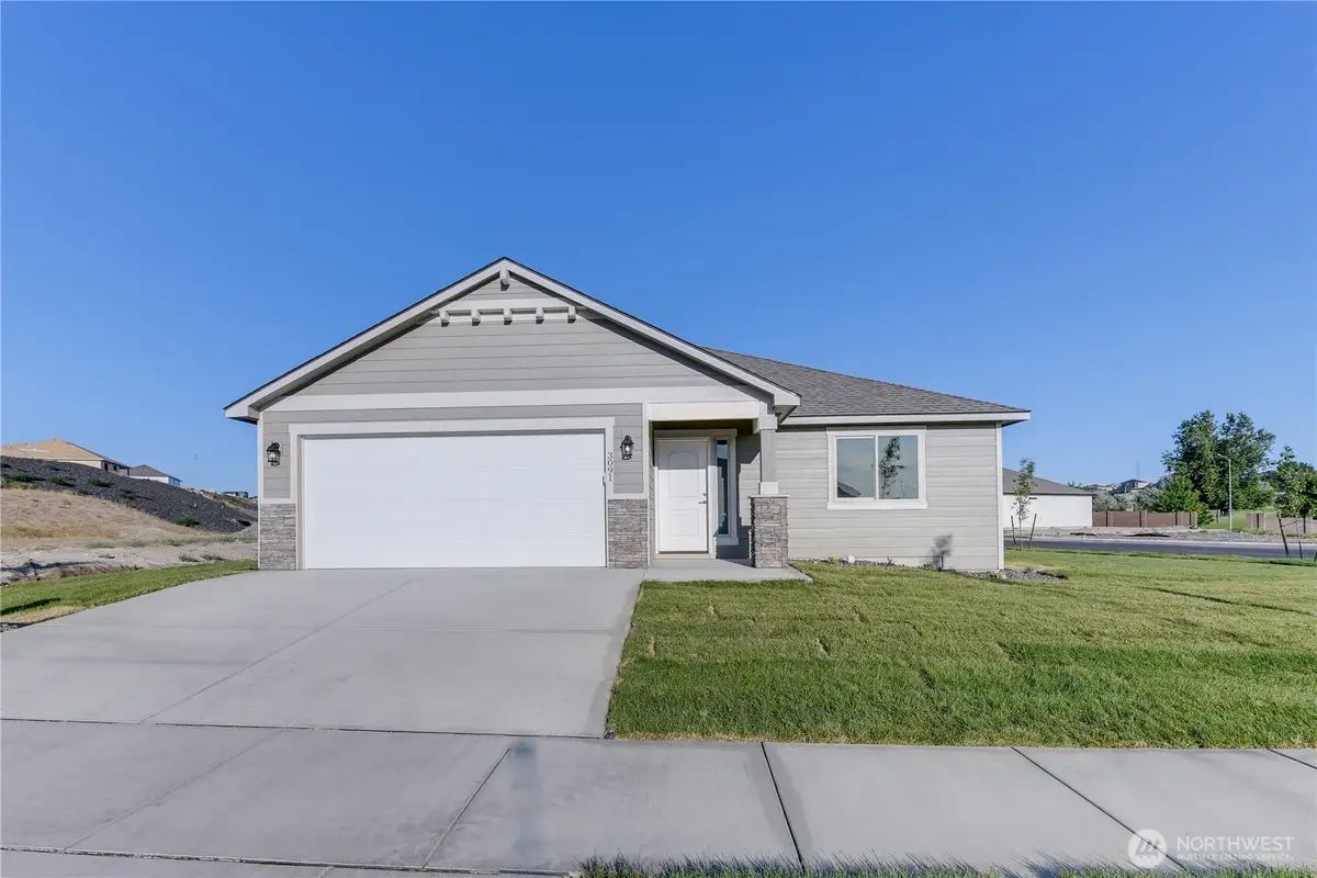 336 N Sandy Loop, Moses Lake, WA 98837 - #1