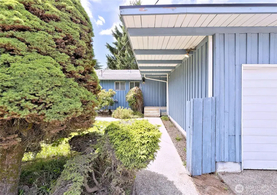 12805 64th Avenue S, Seattle, WA 98178 - #2
