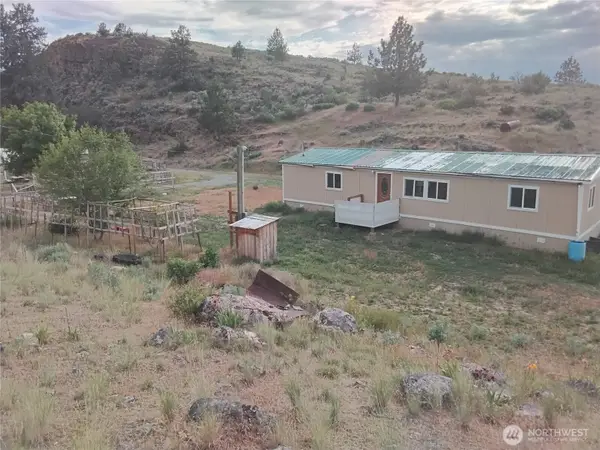 20 Round Up Road, Oroville, WA 98844