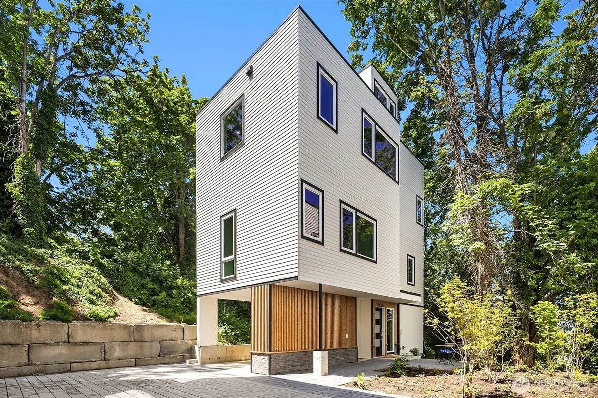 534 W Barrett Street, Seattle, WA 98119 - #1