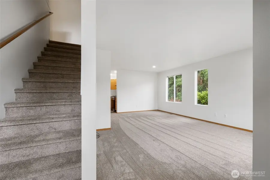 3560 Courtyard Lane, Bremerton, WA 99310 - #2