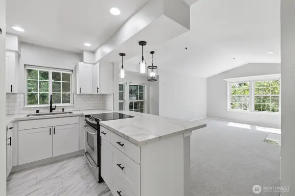 2560 118th Avenue Se #3-301, Bellevue, WA 98005