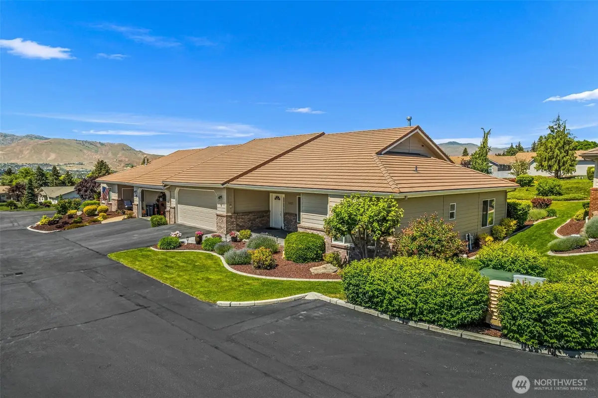 1380 Eastmont Avenue #1402, East Wenatchee, WA 98802 - #1