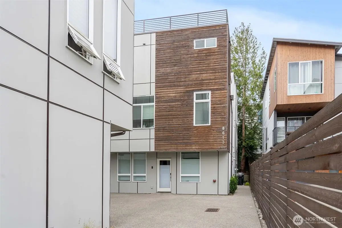 8613 23rd Avenue Ne #B, Seattle, WA 98115 - #1