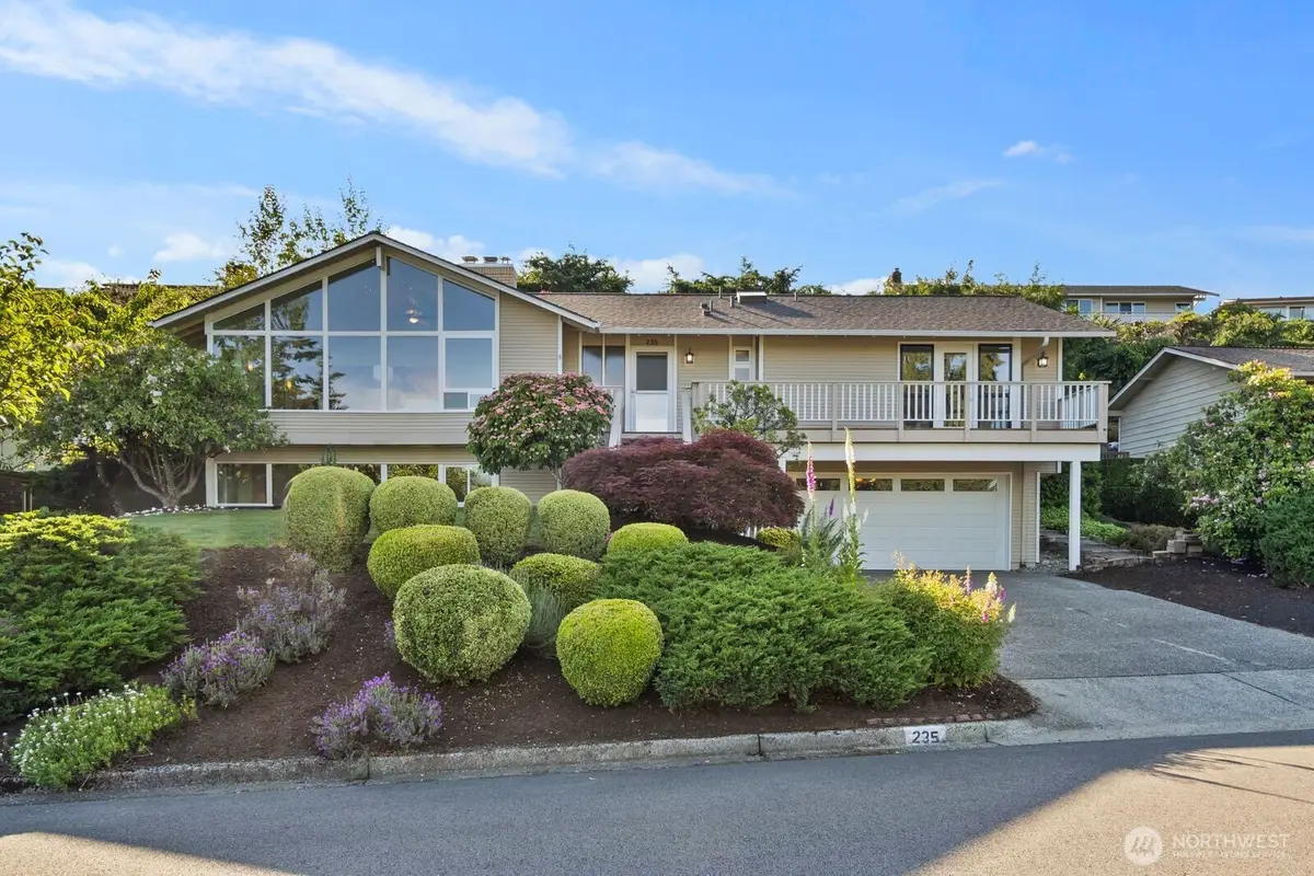 235 174th Place Ne, Bellevue, WA 98008 - #1