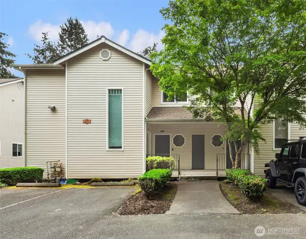 1006 37th Street Se #B, Auburn, WA 98002