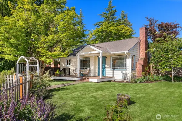 12744 Phinney Avenue N, Seattle, WA 98133