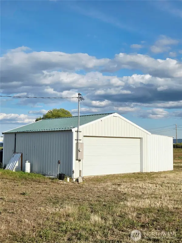 300 Wade Road #2, Thorp, WA 98946