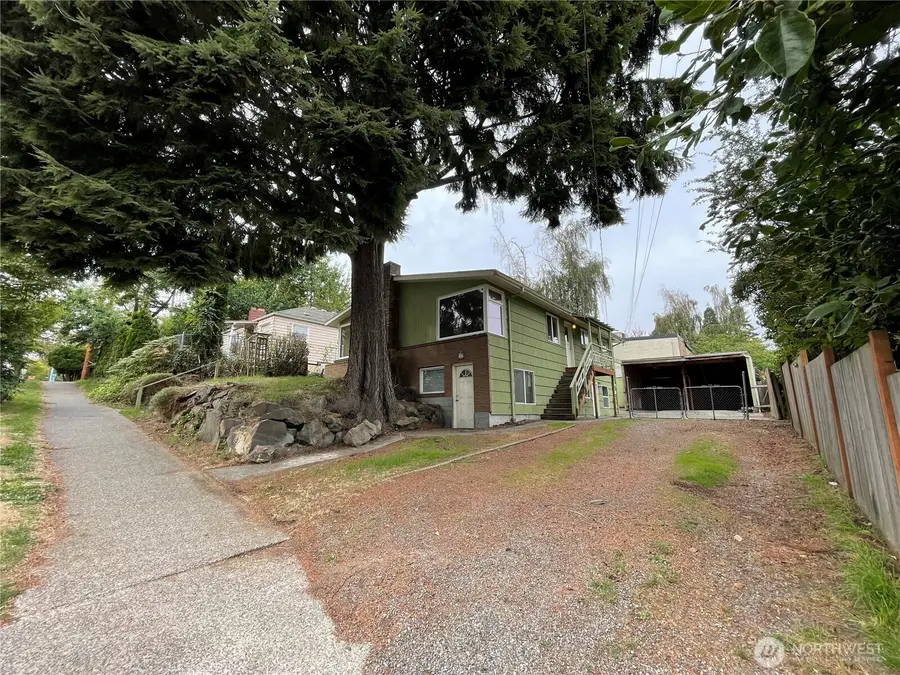 1706 NE 82nd St, Seattle, WA 98115 - #2