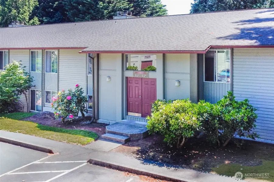 17515 151st Avenue Se #6-6, Renton, WA 98058 - #2