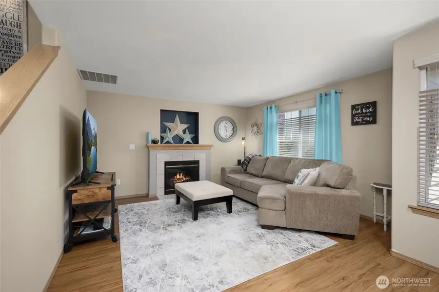 726 29th Avenue Se, Puyallup, WA 98374 - #3
