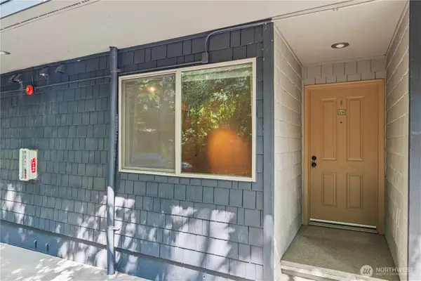 5829 NE 75th Street #A336, Seattle, WA 98115