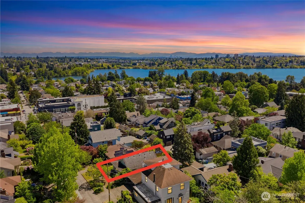 911 N 77th Street, Seattle, WA 98103 - #1