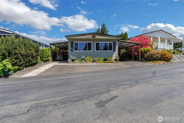 2101 S 324th Street #165, Federal Way, WA 98003