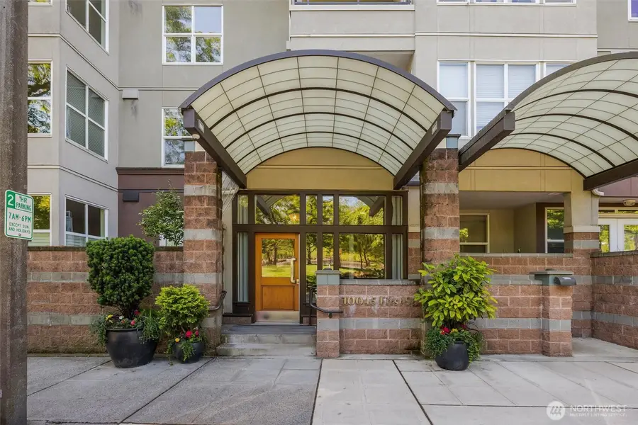 10045 NE 1st Street #422, Bellevue, WA 98004 - #2
