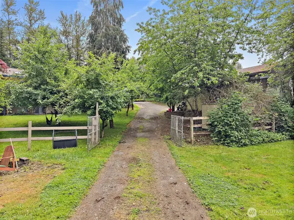 16624 SE 240th Street, Kent, WA 98042