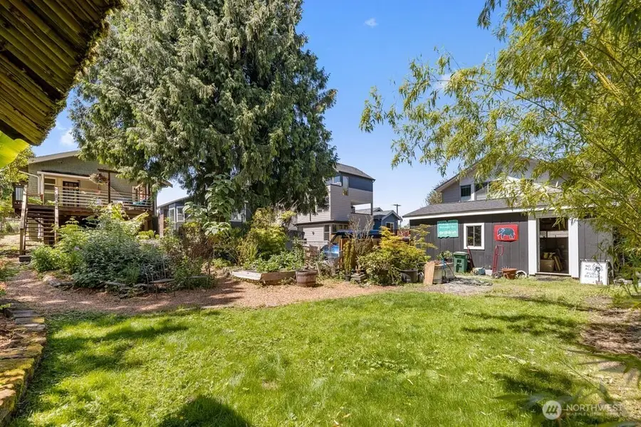 932 Martin Luther King Jr Way, Seattle, WA 98122 - #2