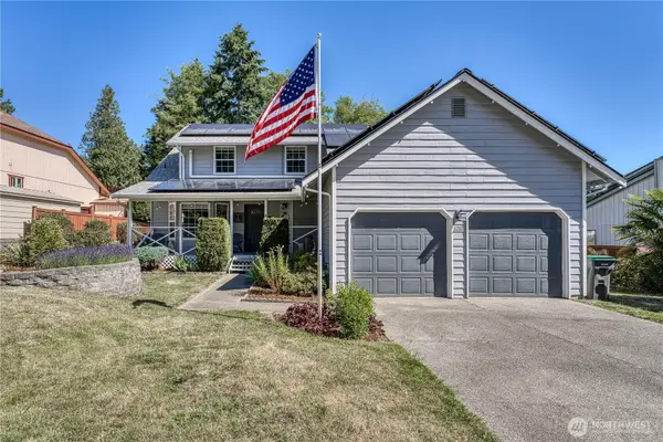 1018 NE Knights Court, Bremerton, WA 98311