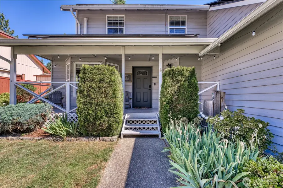 1018 NE Knights Court, Bremerton, WA 98311 - #3
