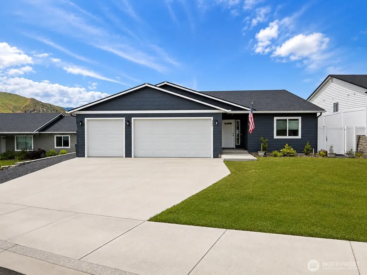 540 S Juli Avenue, East Wenatchee, WA 98802 - #1