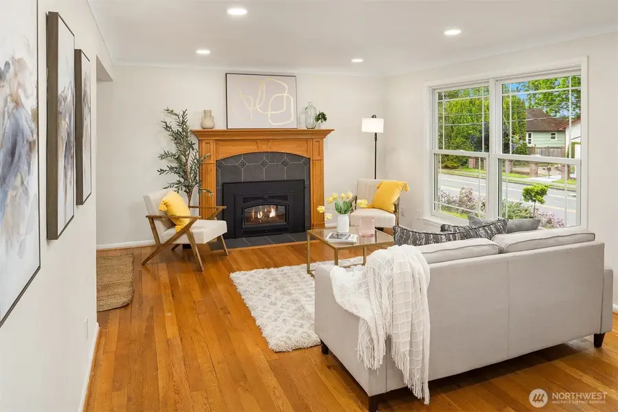 8816 16th Avenue Sw, Seattle, WA 98106 - #3