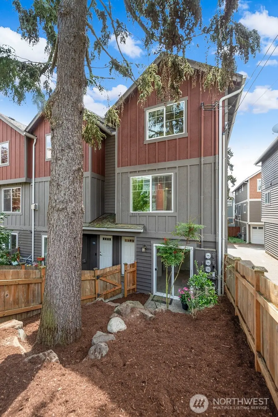 931 N 97th Street, Seattle, WA 98103 - #2