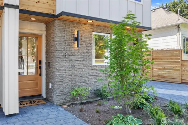 1131 NW 60th Street #B, Seattle, WA 98107