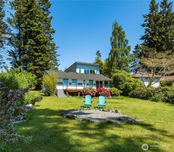 3568 S Camano Drive, Camano Island, WA 98282