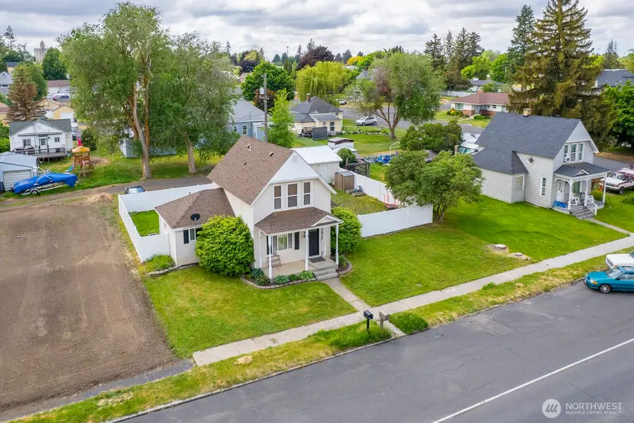 1015 Morgan Street, Davenport, WA 99122 - #2