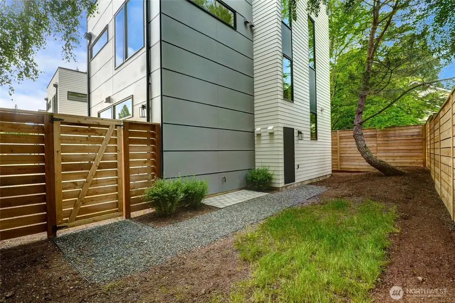 8750 13th Avenue Nw #C, Seattle, WA 98117 - #3