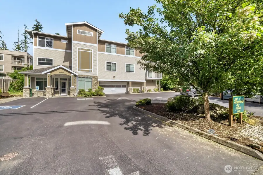 20028 15th Avenue Ne #104, Shoreline, WA 98155 - #2