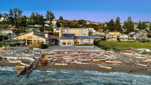 309 Seascape Dr., Camano Island, WA 98282