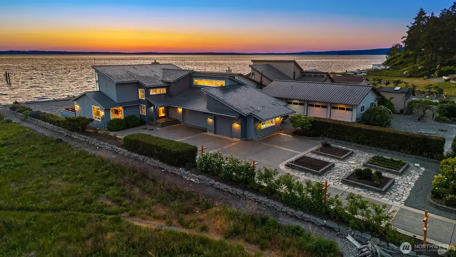 309 Seascape Dr., Camano Island, WA 98282 - #2